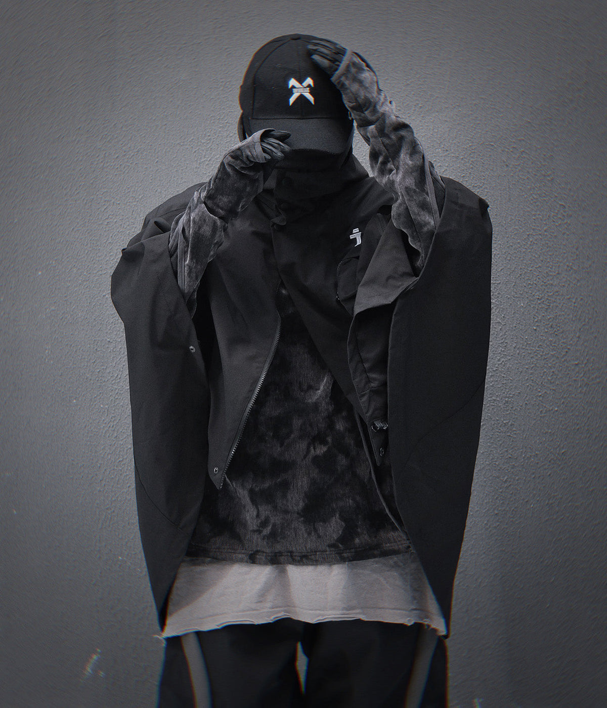 HiJ40 Black I-Tech Poncho