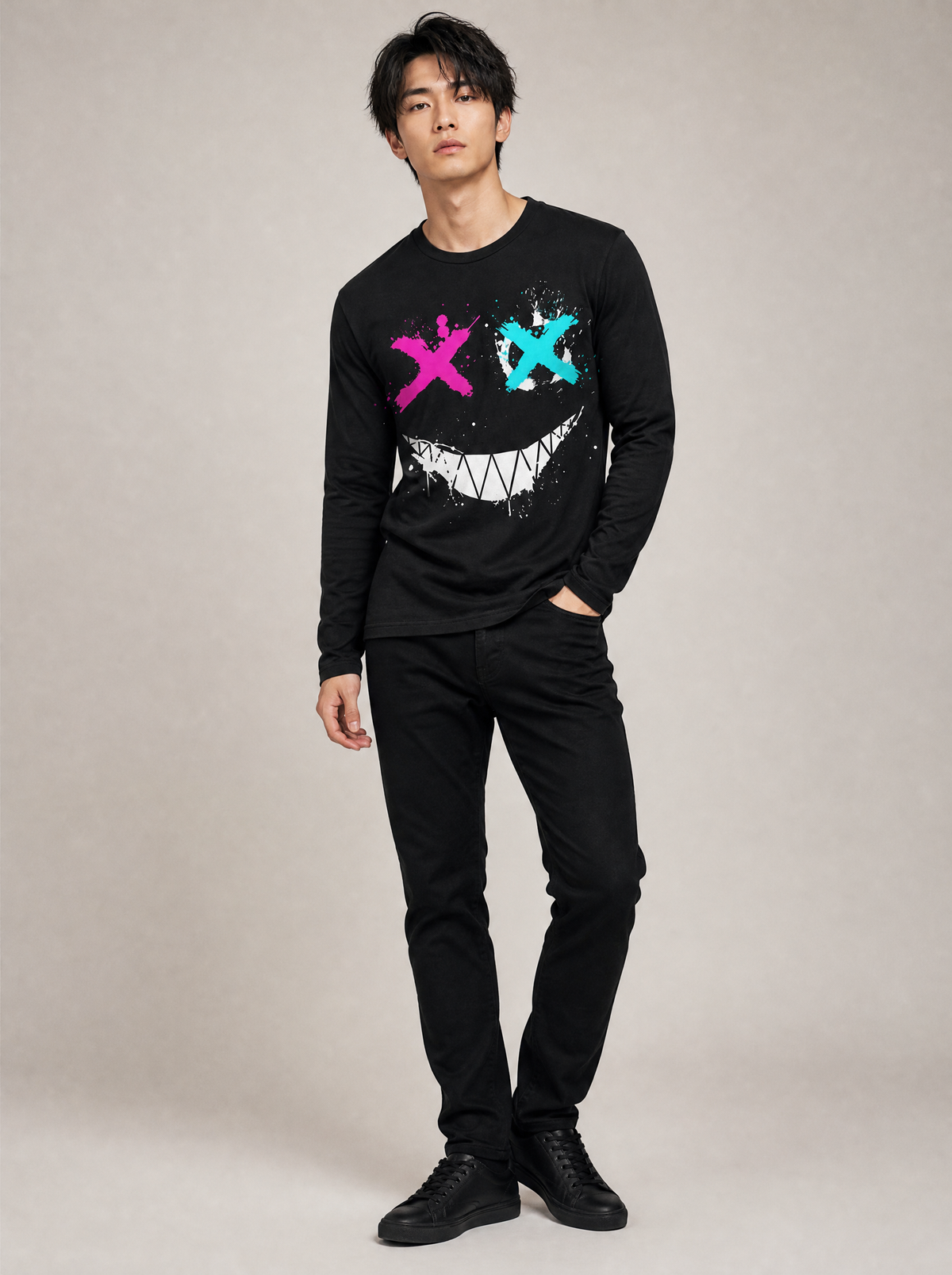 Worn by a Japanese male model: Men's Casual Long Sleeve Graphic T-shirt