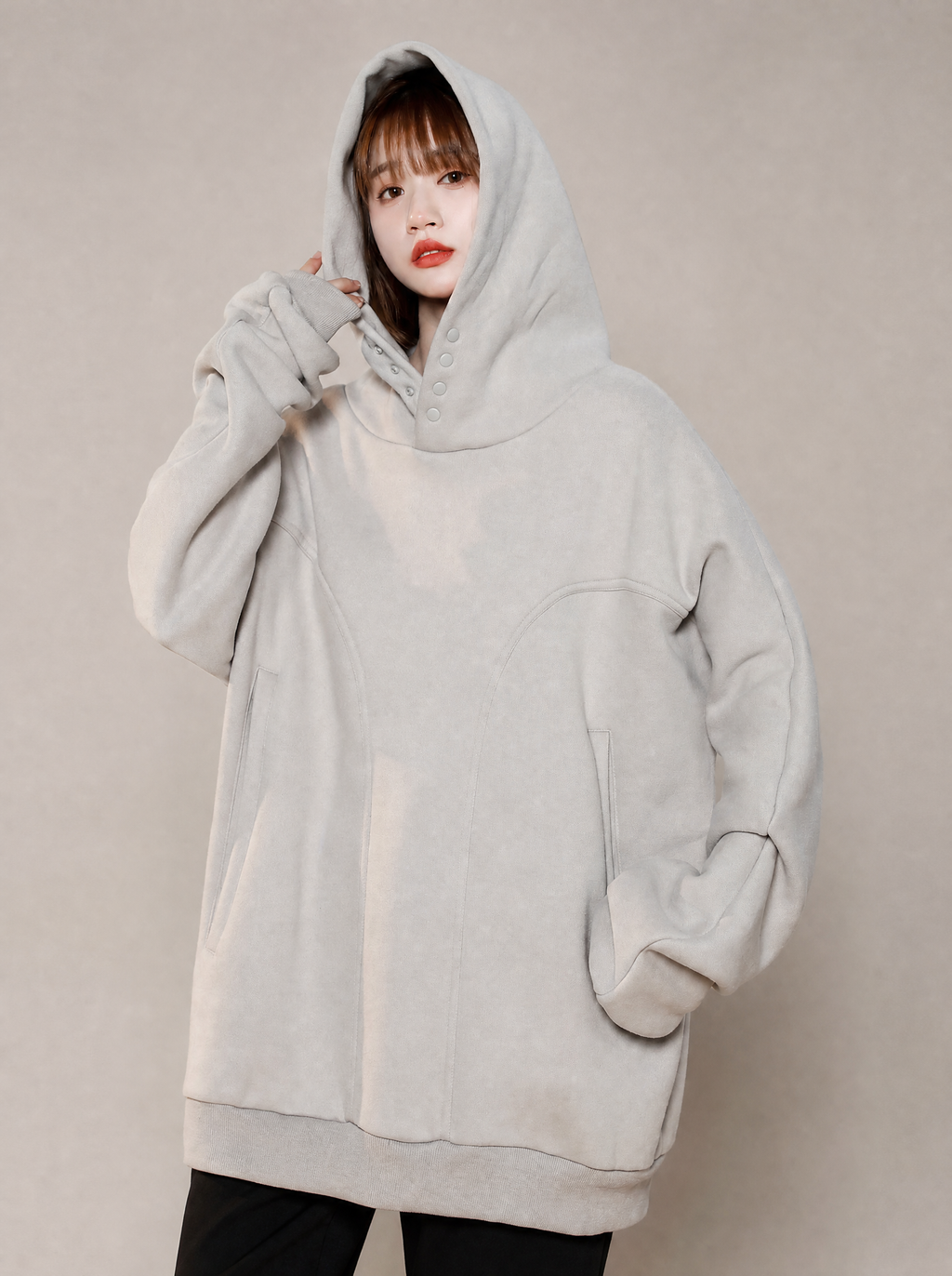 Worn by a Japanese female model: Women's Casual Hidden Hoodie