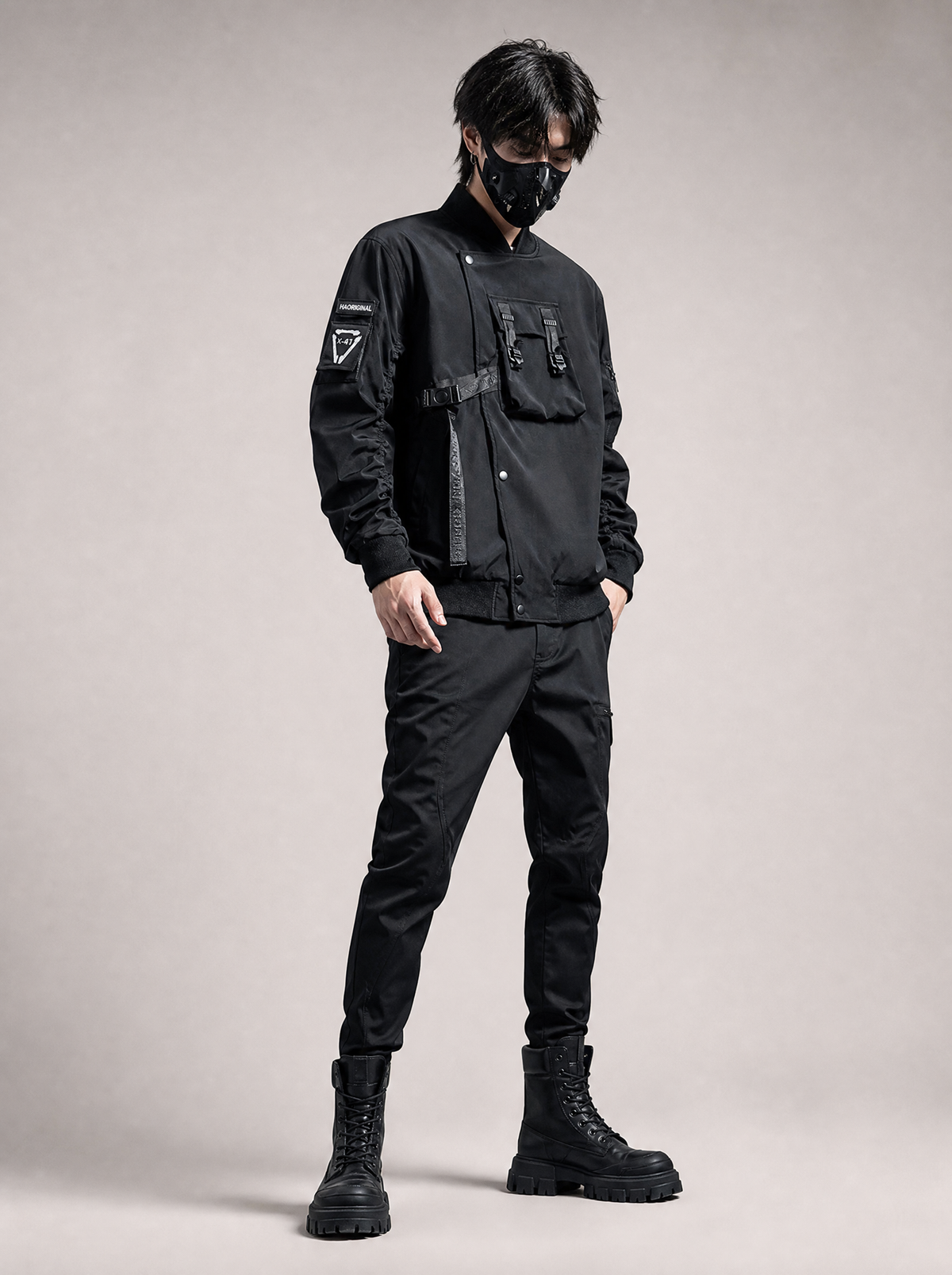 Worn by a Japanese male model: DuskJ6 Scar Slash Bomber Jacket