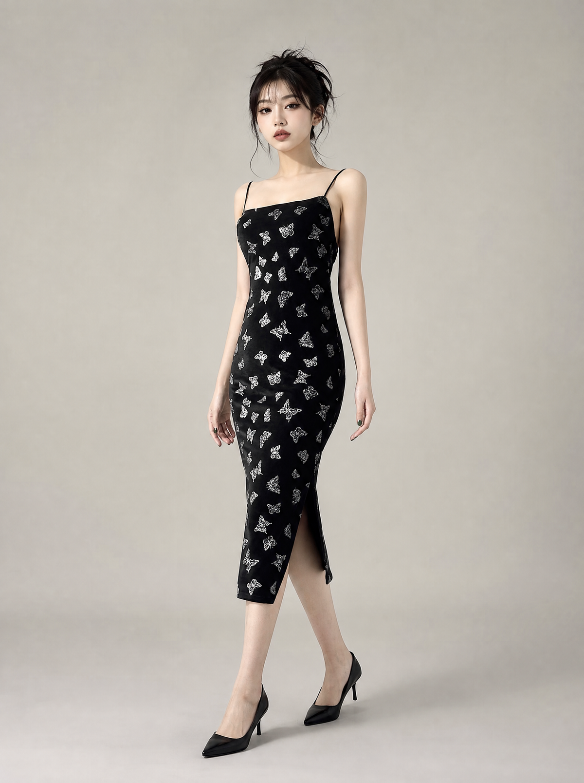 Worn by a Japanese female model: Black Gothic Lolita Midi