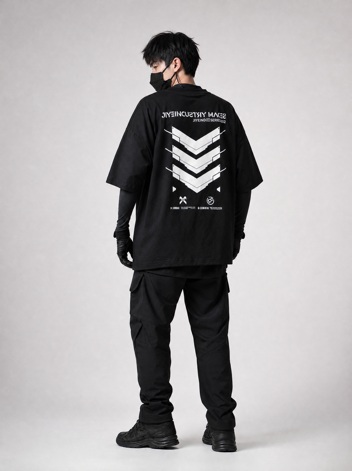 Worn by a Japanese male model: HiT43 Mercury Core Tee