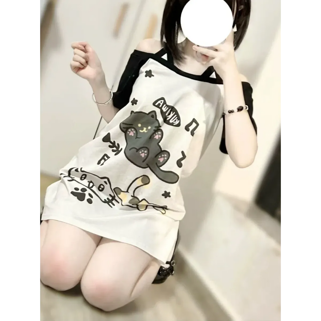 Off-Shoulder Cat Print T-Shirt – Kawaii Y2K Grunge Top