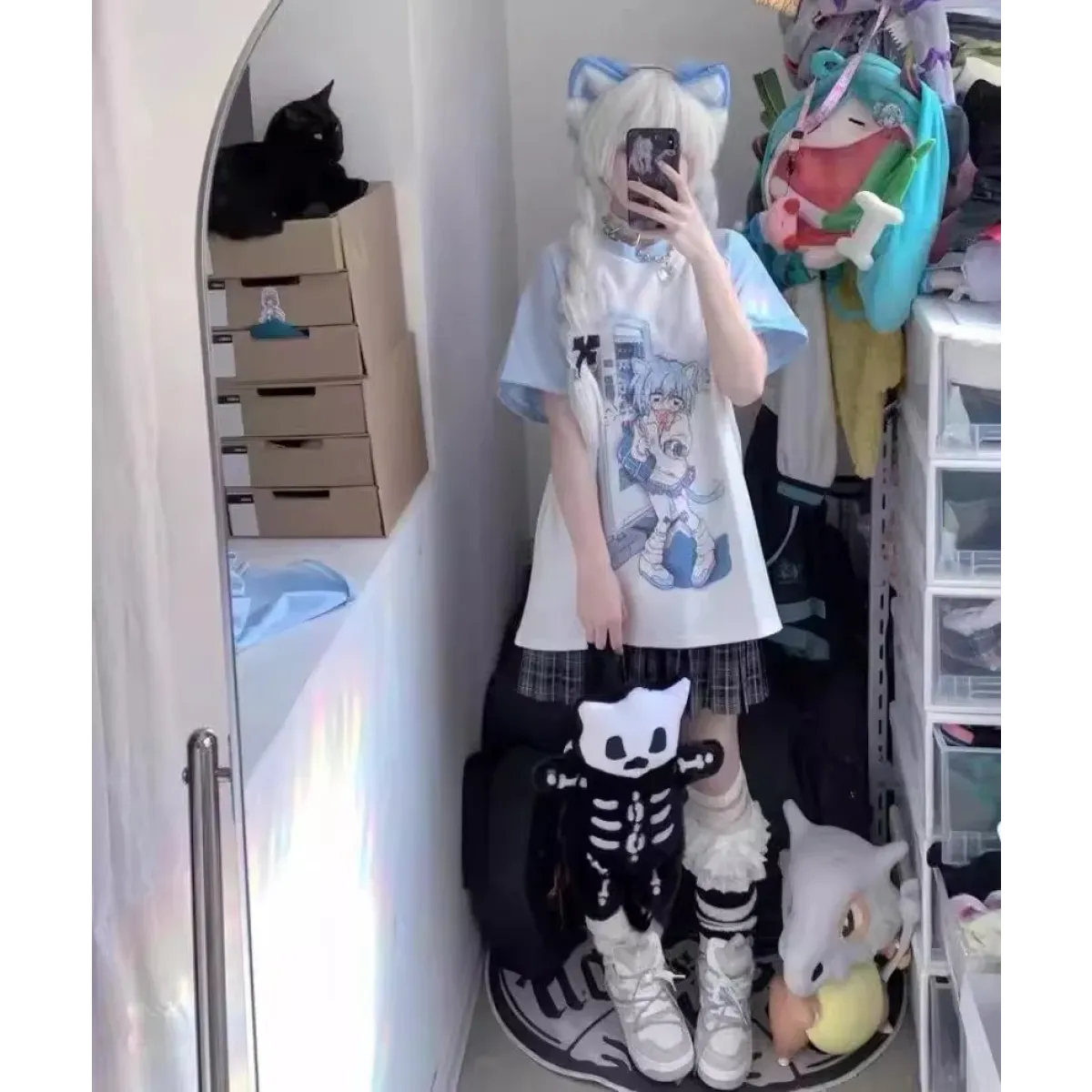 Detachable Sleeve Anime Top